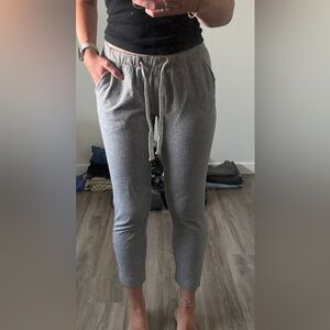 Lululemon Grey Herringbone Sweatpants (unlabelled style and size), fits like M